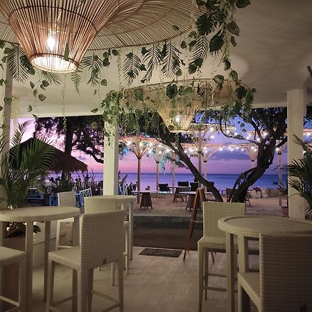 USHA HOTEL&BEACH CLUB Gili Air Dış mekan fotoğraf