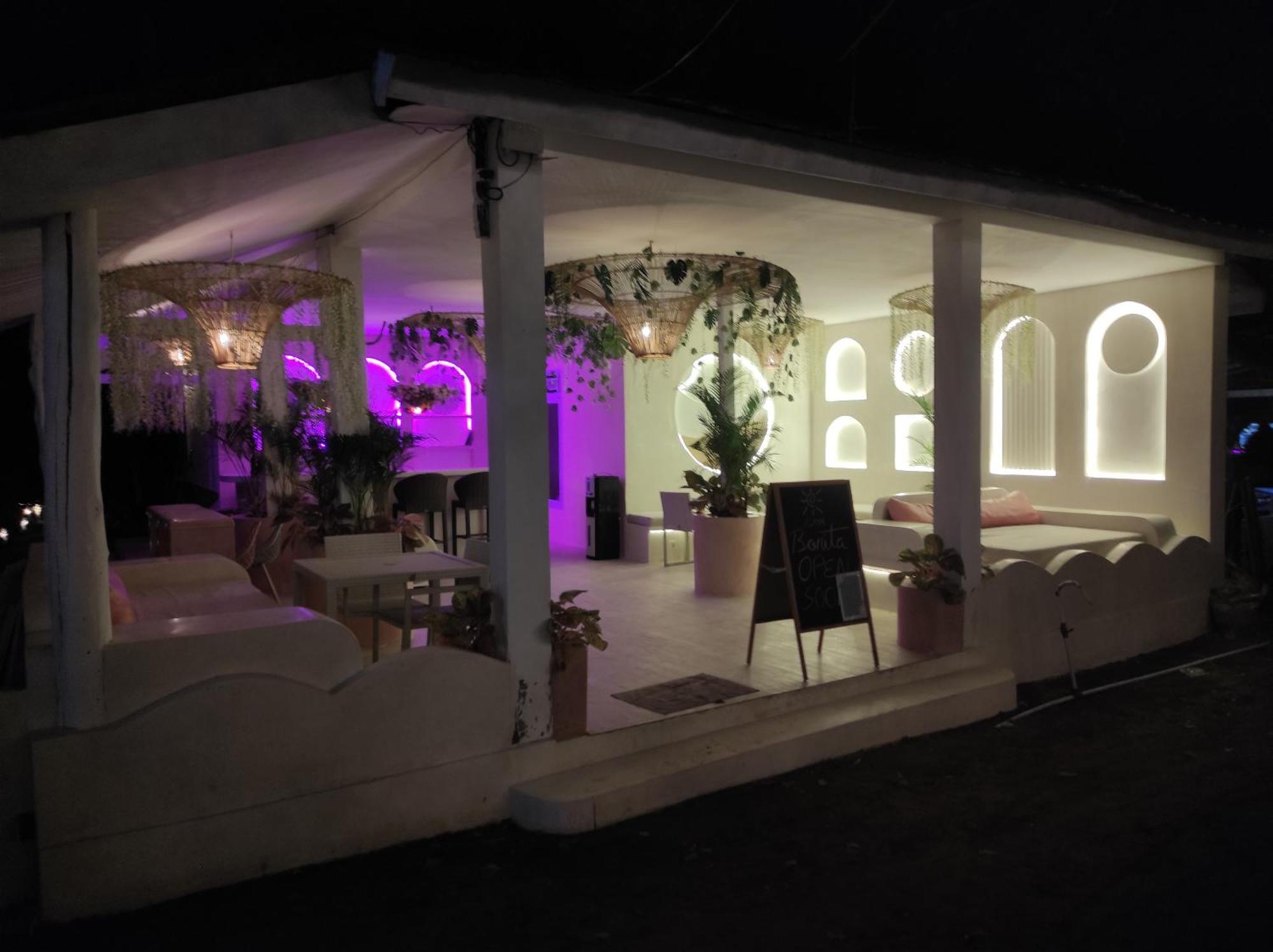 USHA HOTEL&BEACH CLUB Gili Air Dış mekan fotoğraf