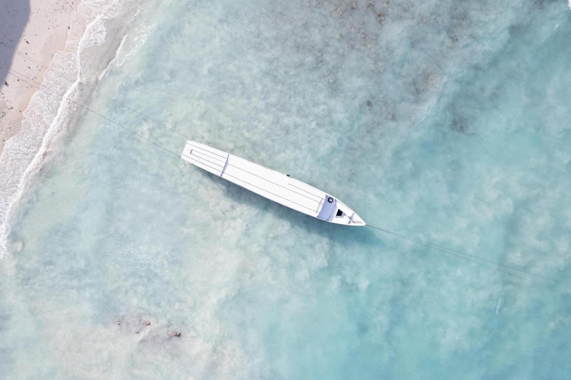 USHA HOTEL&BEACH CLUB Gili Air Dış mekan fotoğraf